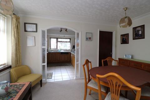 6 Clover Hill, Walsall, WS5 3DF