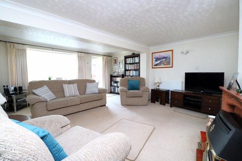 6 Clover Hill, Walsall, WS5 3DF