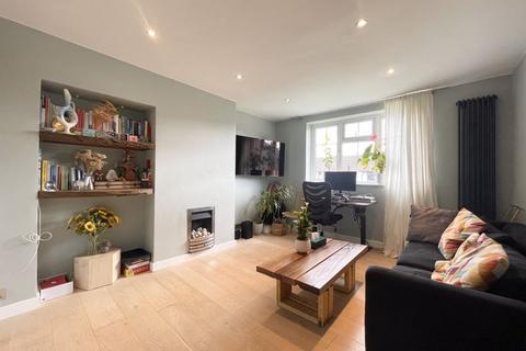 1 bedroom flat for sale, Storksmead Road, Edgware