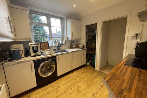 1 bedroom flat for sale, Storksmead Road, Edgware