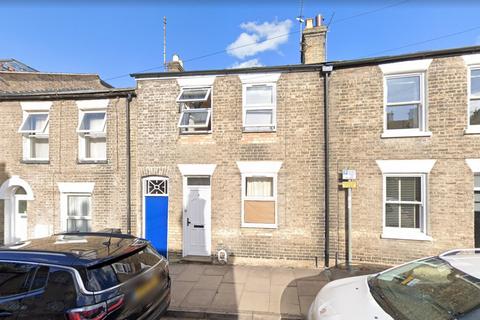 3 bedroom terraced house to rent, Auckland Road, Cambridge CB5