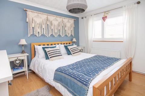 14 Alder Close, Marchwood, Southampton, SO40 4YS