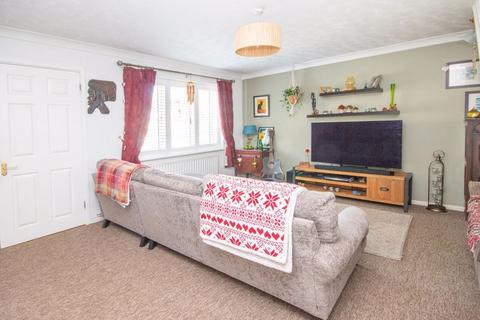 14 Alder Close, Marchwood, Southampton, SO40 4YS
