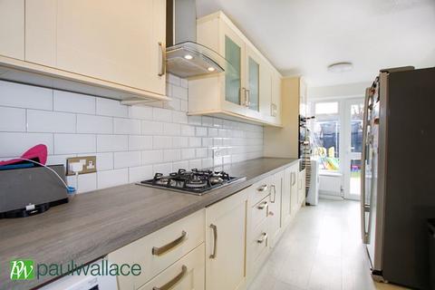 84 Cavell Road, Cheshunt, Waltham Cross, EN7 6JL