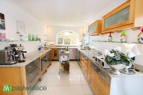 4 bedroom semi-detached house for sale, Spencer Avenue, West Cheshunt