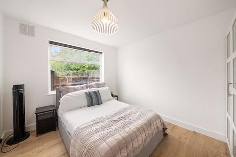 2 bedroom apartment to rent, Barnard Gardens, Hayes, UB4