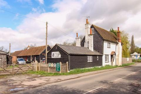 3 bedroom farm house for sale, Marsworth