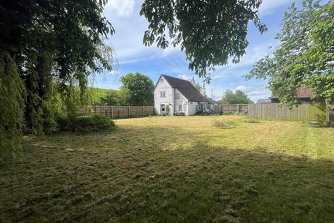 3 bedroom farm house for sale, Marsworth