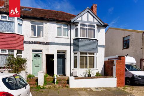 2 bedroom end of terrace house for sale, Milnthorpe Road, Hove