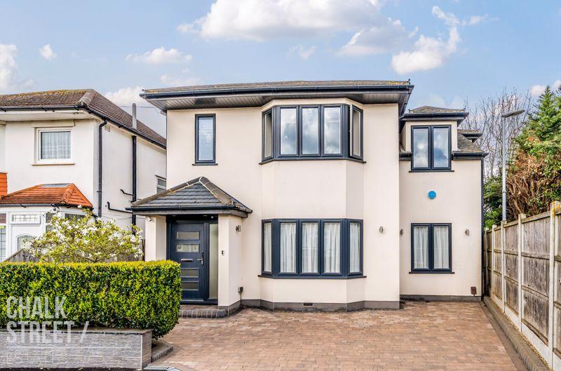 Lambourne Gardens, Hornchurch, RM12 4 bed detached house for sale £