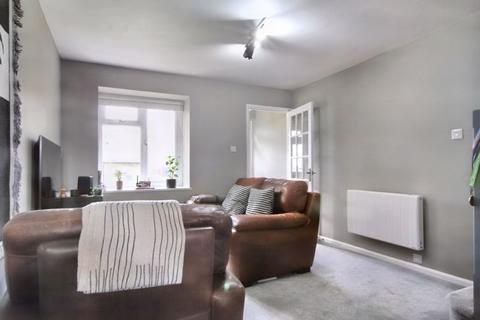 1 bedroom terraced house to rent, Charlton Park Drive, Cheltenham GL53