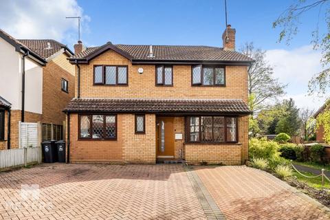 5 bedroom detached house for sale - Marshwood Avenue, Poole BH17