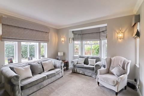 4 bedroom detached house for sale, Broad Oak Park, Manchester M30