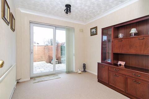 26 Chase Vale, Burntwood, WS7 3GD