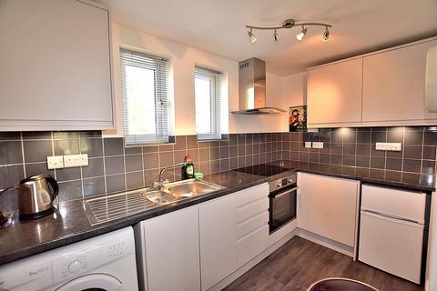 1 bedroom flat for sale, Willance Grove, Richmond