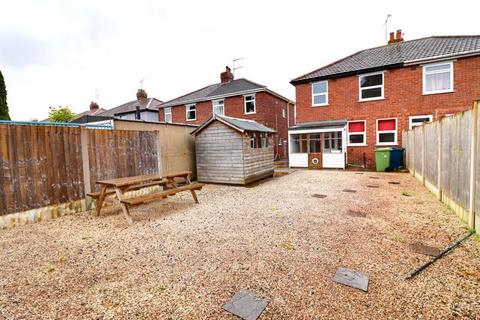 18 Craddock Road, Stafford, ST16 1QA