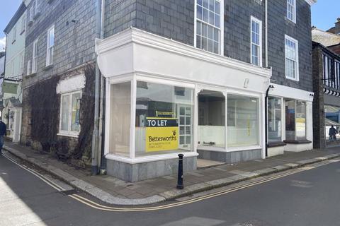Retail property (out of town) to rent, Dartmouth TQ6