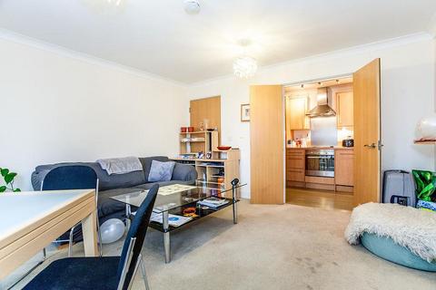 2 bedroom apartment to rent, St Matthews Gardens, Cambridge, CB1