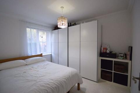1 bedroom ground floor flat to rent, Beacon Hill Road, Hindhead GU26