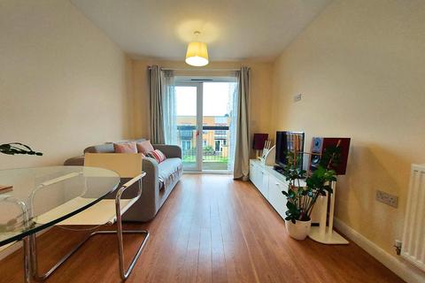 2 bedroom apartment for sale, Featherstone Road, Southall UB2