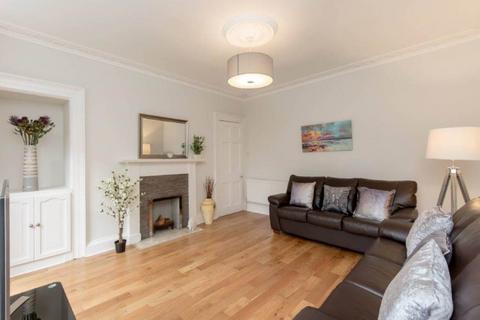 2 bedroom flat to rent, Leopold Place, New Town, Edinburgh