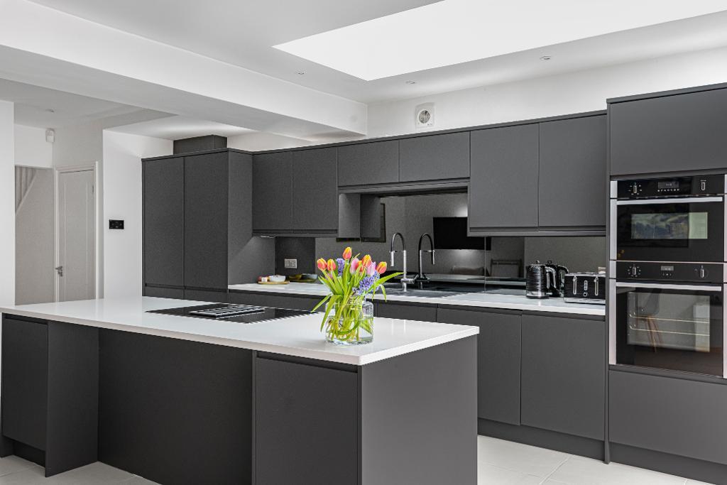 Kitchen/family room