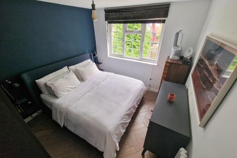 32 Campden Road, South Croydon, CR2 7EN