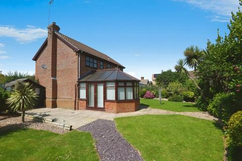 4 bedroom detached house for sale, Sunset Gardens, Wisbech, Cambridgeshire, PE13 2UE