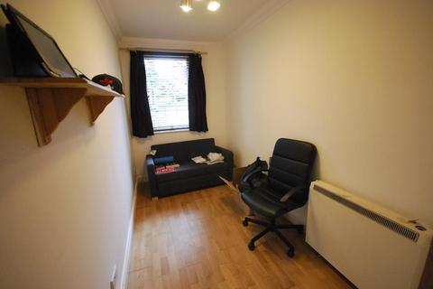 2 bedroom flat for sale, Heaton Road, Fallowfield, Manchester, M20 4AE