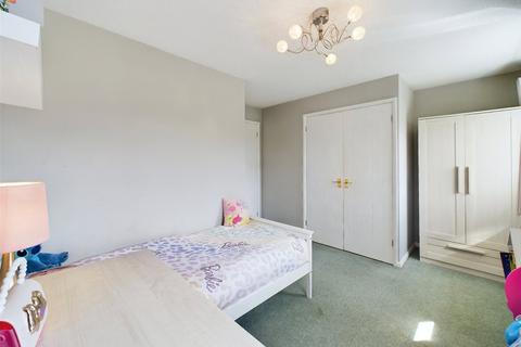 17 Dunmow Avenue, Worcester, WR4 0NR