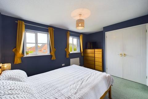 17 Dunmow Avenue, Worcester, WR4 0NR