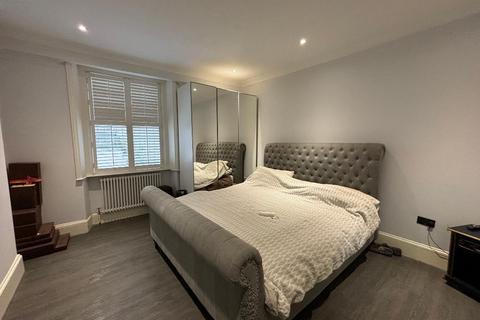 3 bedroom apartment to rent, Hove BN3