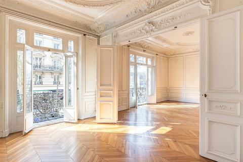 4 bedroom apartment, Gros Caillou, Paris