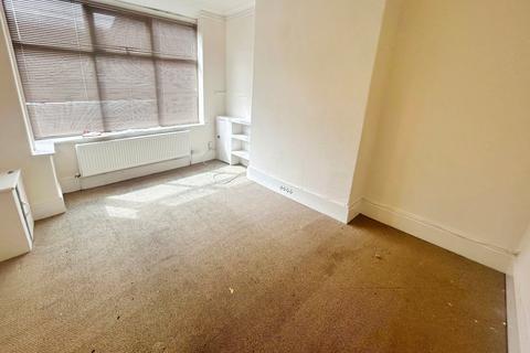 3 bedroom terraced house to rent, St. Annes Road, Manchester, Greater Manchester, M21