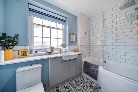 61 Parkside, London, SE3 7QF