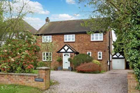 4 bedroom detached house for sale, Manor Crescent, Seer Green, Beaconsfield, Buckinghamshire, HP9