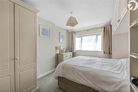 33 Gerdview Drive, Dartford, DA2 7BS