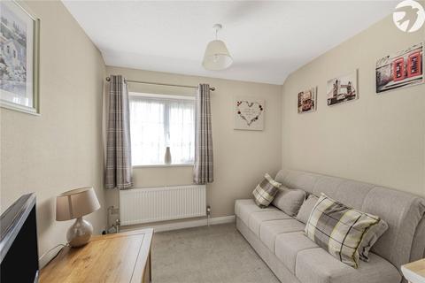 33 Gerdview Drive, Dartford, DA2 7BS