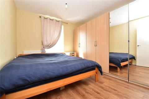 1 bedroom flat for sale, Alcock Crescent, Crayford, Kent, DA1