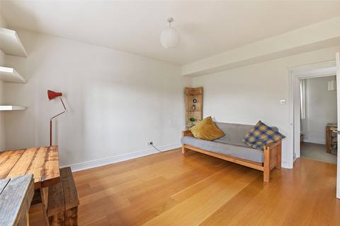 1 bedroom apartment to rent, Hackney, Hackney E8