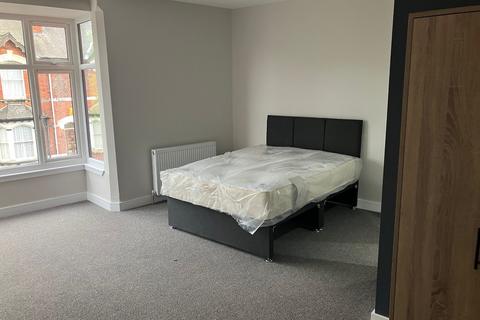1 bedroom in a house share to rent - Highfield Road, Doncaster RM 4