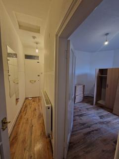 2 bedroom flat to rent, Enfield