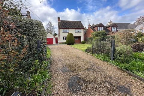 4 bedroom detached house for sale, Vicarage Lane, Great Baddow, Chelmsford, CM2