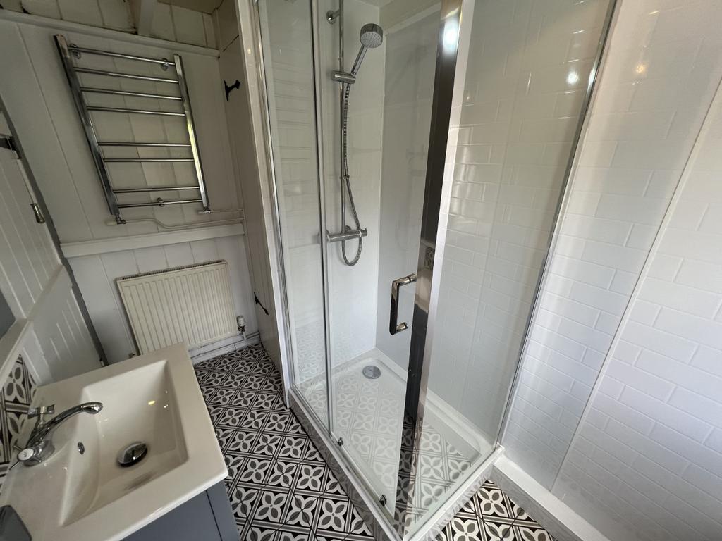 Modern Shower  Room