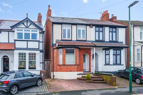 11 Cambridge Road, Carshalton, SM5 3QP