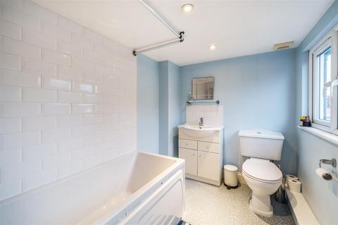 11 Cambridge Road, Carshalton, SM5 3QP