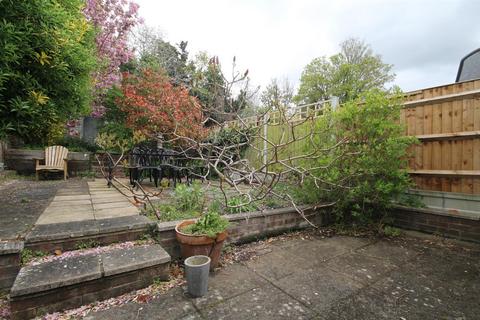 11 Cambridge Road, Carshalton, SM5 3QP