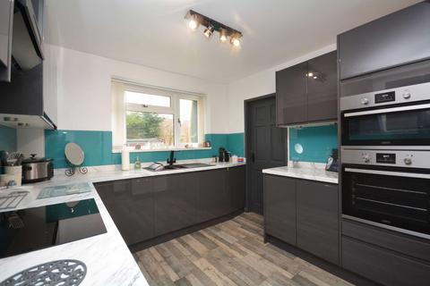 3 bedroom semi-detached house for sale, Manor Crescent, Rothwell, Leeds, West Yorkshire
