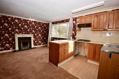 25 Elm View, Pickering, YO18 7EF
