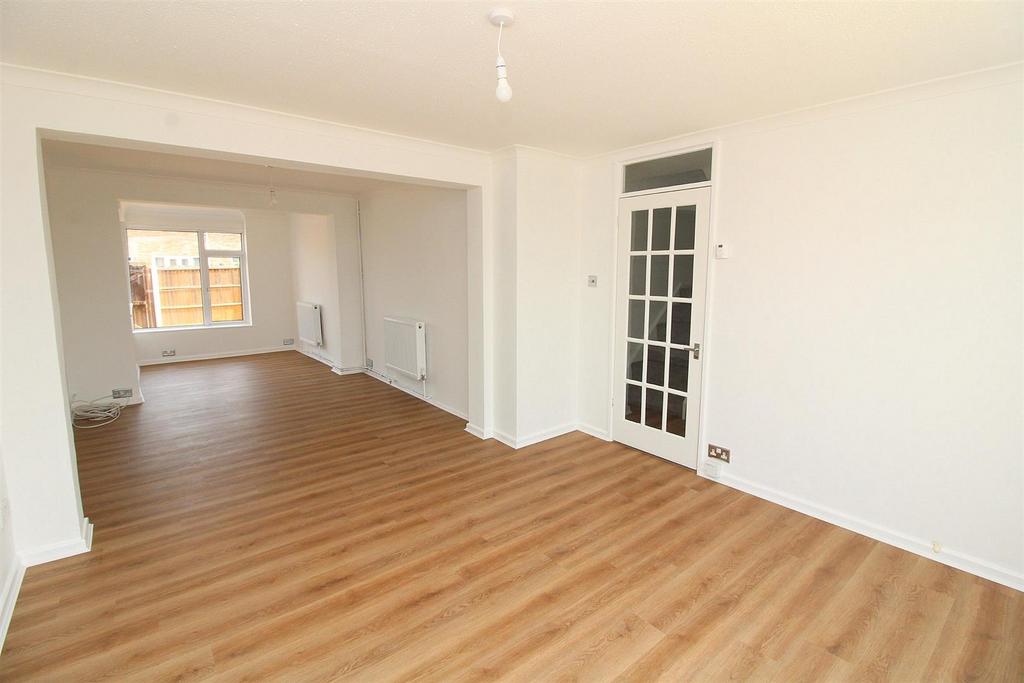 Lounge.JPG